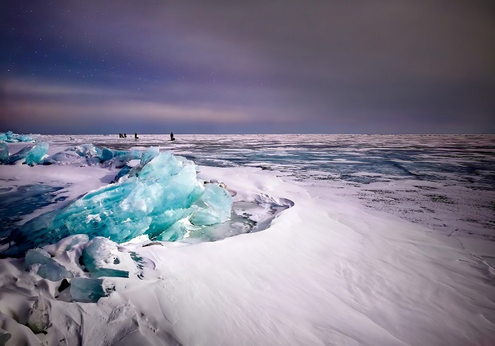 Как устроить незабываемый и недорогой зимний отпуск на Байкале?